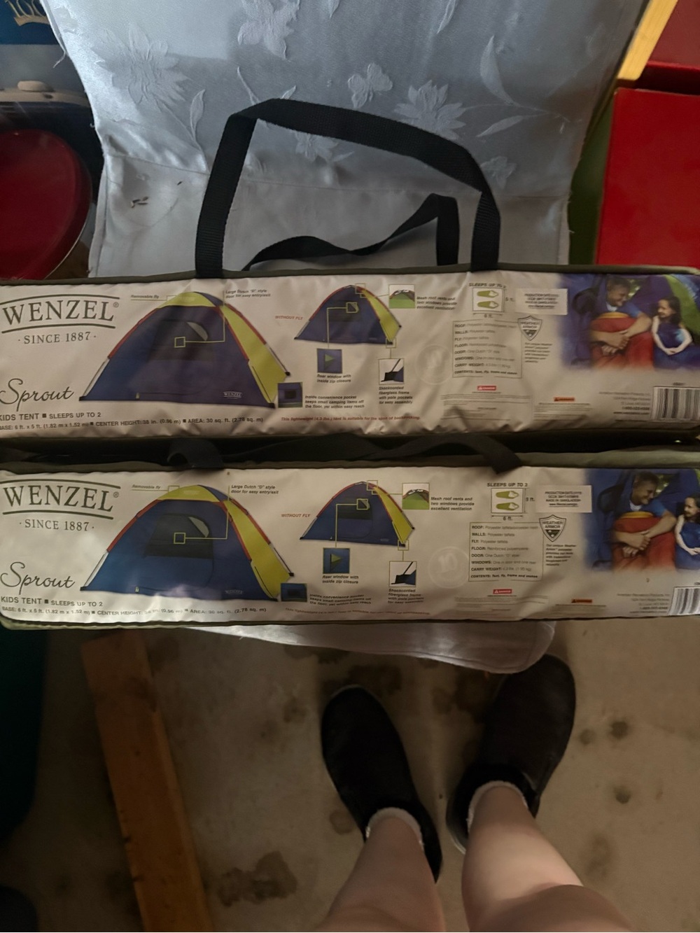 Sprout Kids Tent - Navy and Yellow